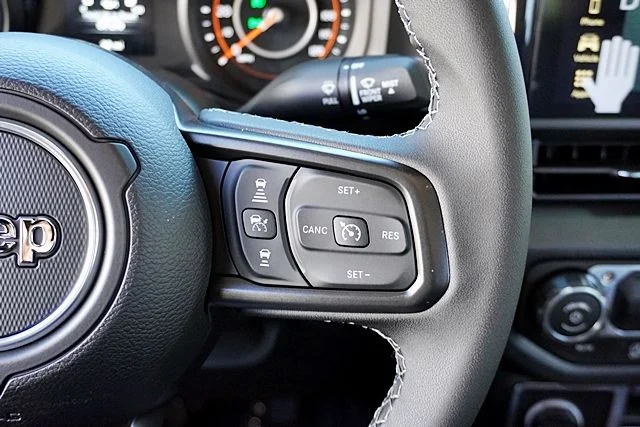 New 2026 Reign Jeep Sport S image 39
