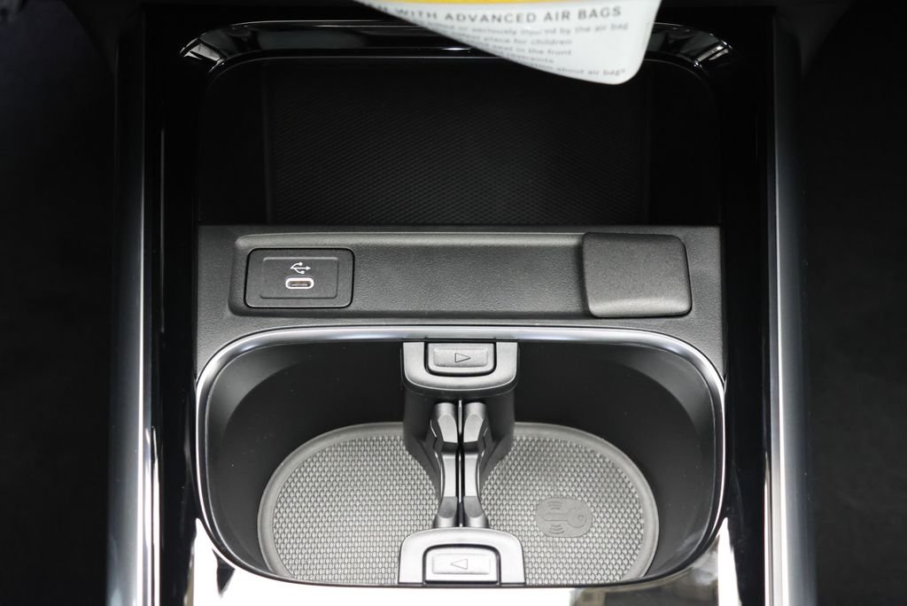 Certified Used 2026 Polar White Mercedes-Benz GLA 250 image 28