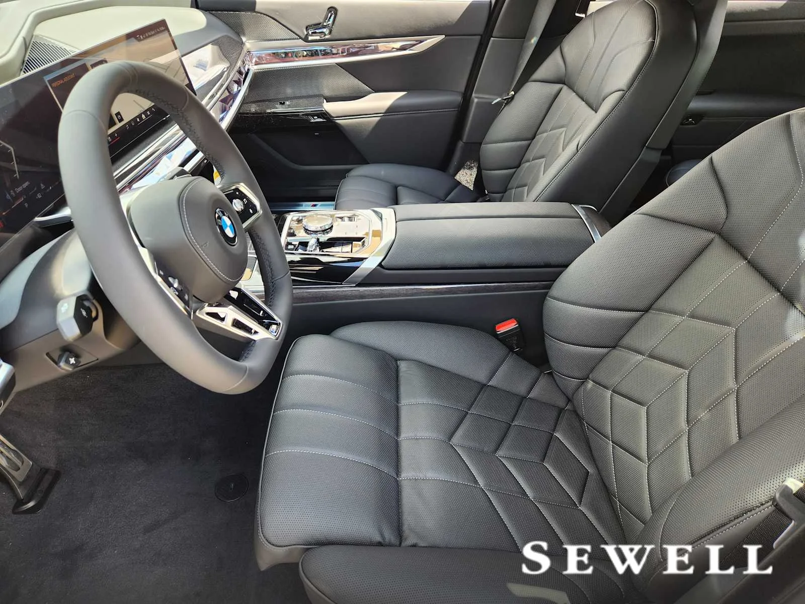 New 2026 Oxide Grey Metallic BMW 740i image 4