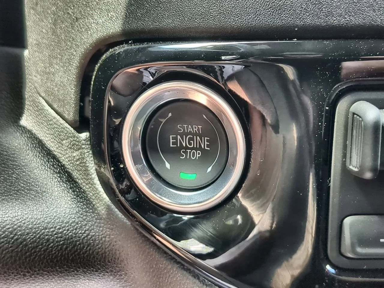 New 2026 Onyx Black GMC SLE image 17