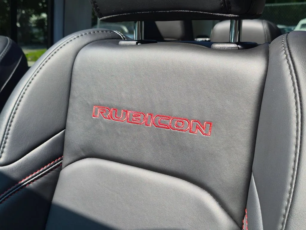 Used 2024 White Jeep Rubicon image 25
