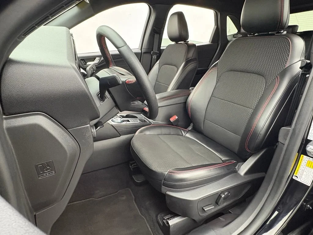 Used 2023 Black Ford ST-Line Select image 19