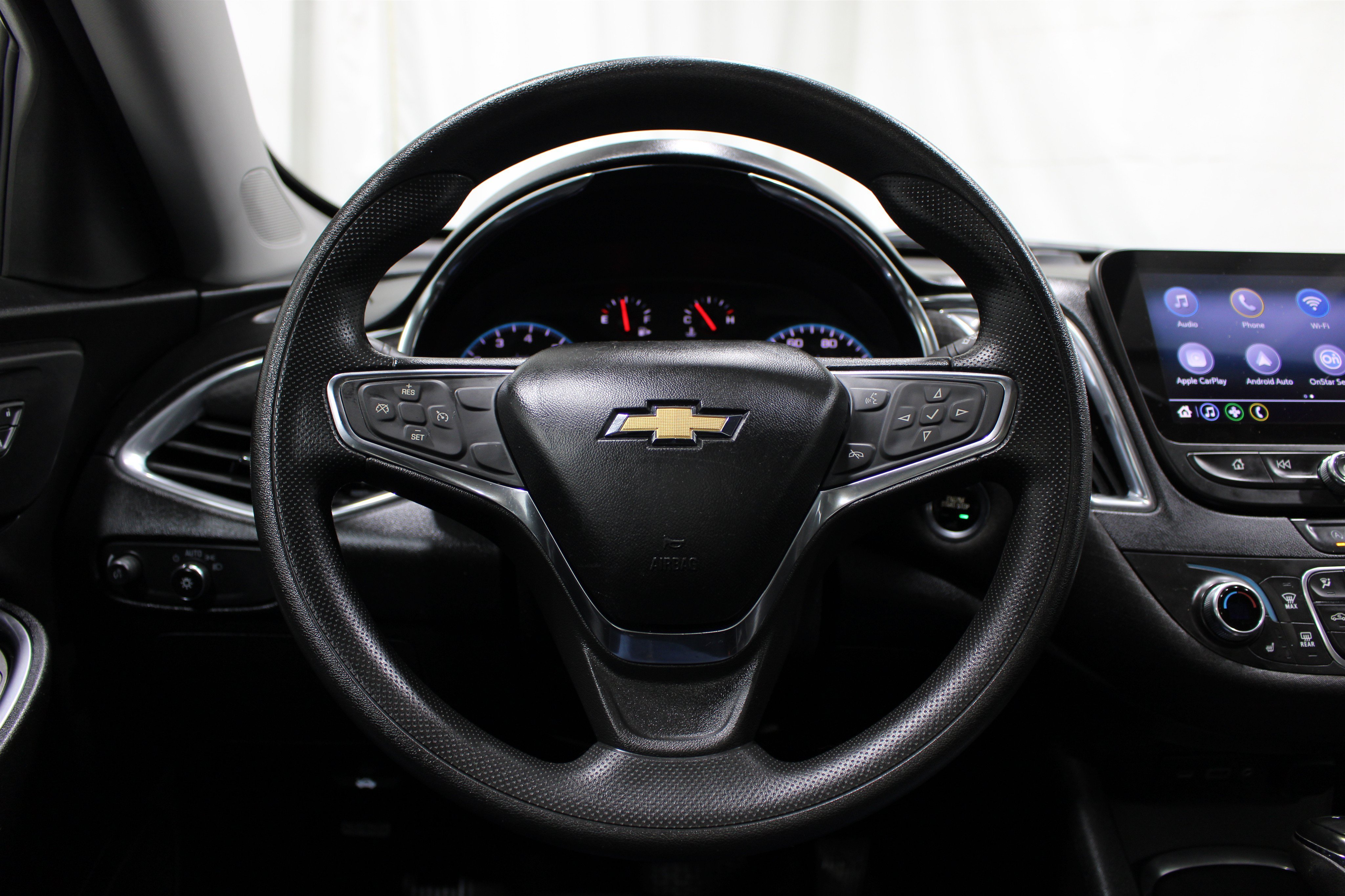 Used 2020 Shadow Gray Metallic Chevrolet LT image 11