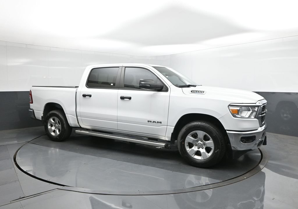 Used 2024 White Ram Big Horn/Lone Star image 26