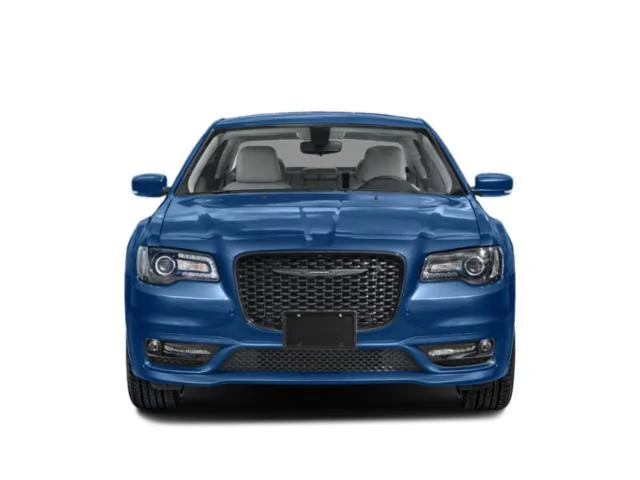 Used 2023 Velvet Chrysler Touring L image 7