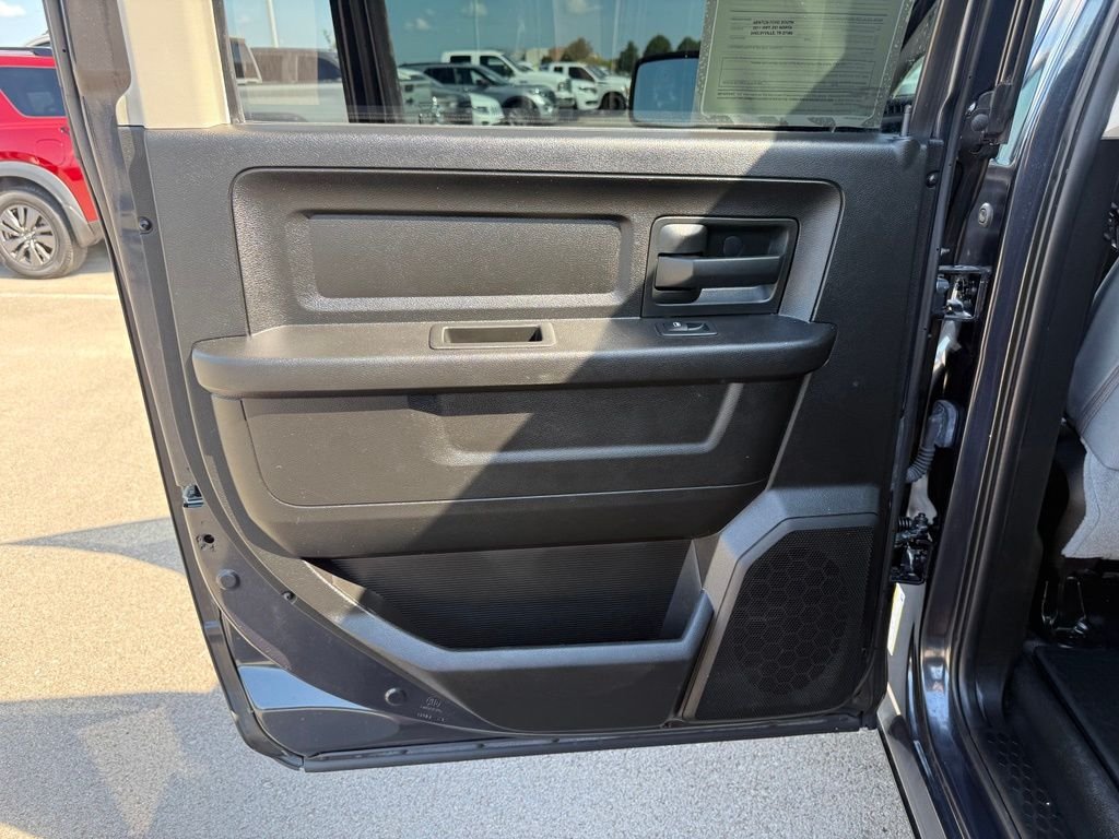 Used 2019 Gray Ram Tradesman image 10