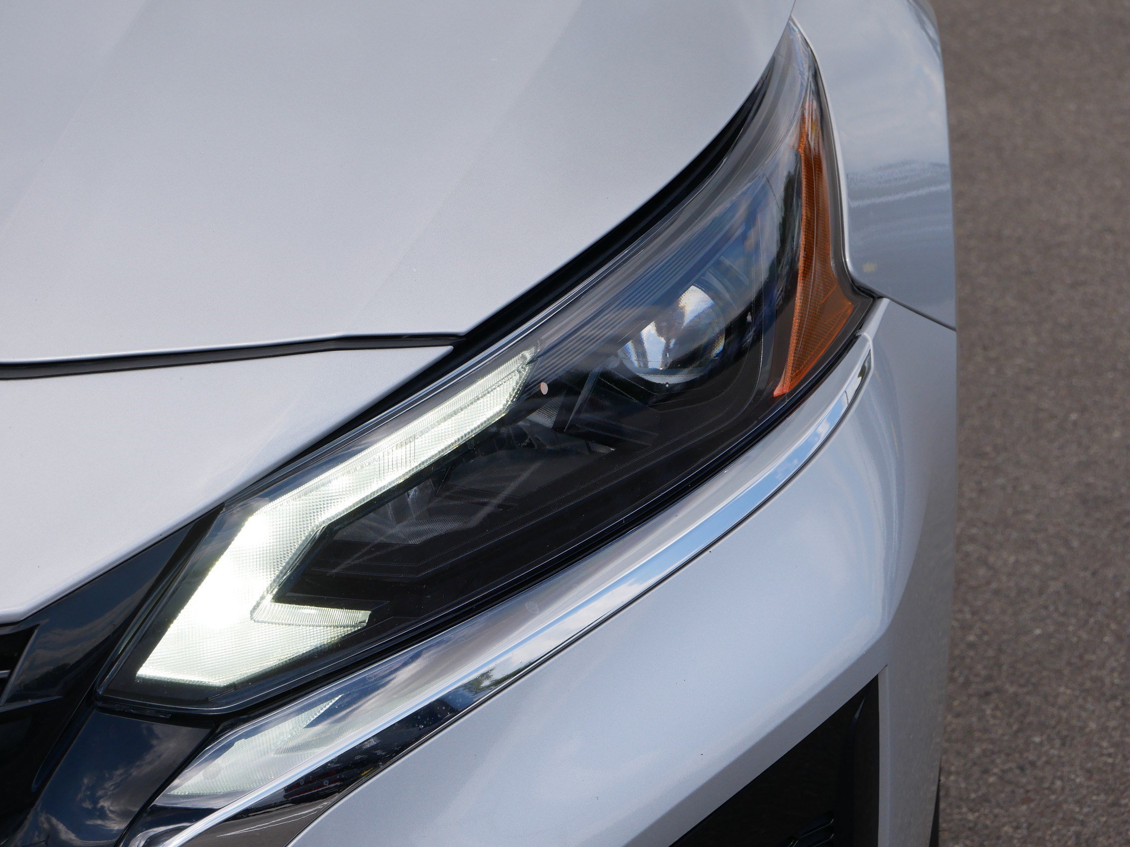2023 Nissan Altima SV - Photo 16