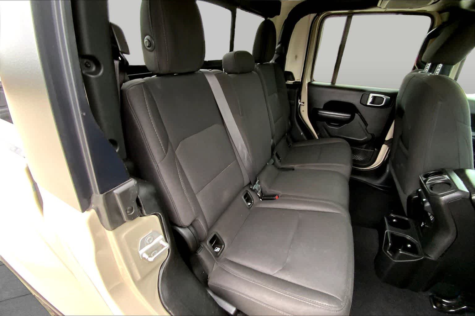 Used 2022 Hydro Blue Pearlcoat Jeep Altitude image 19