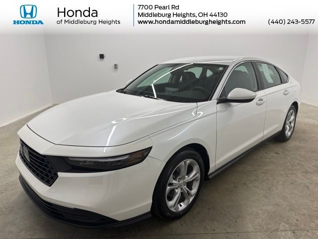 Used 2023 White Honda LX image 1