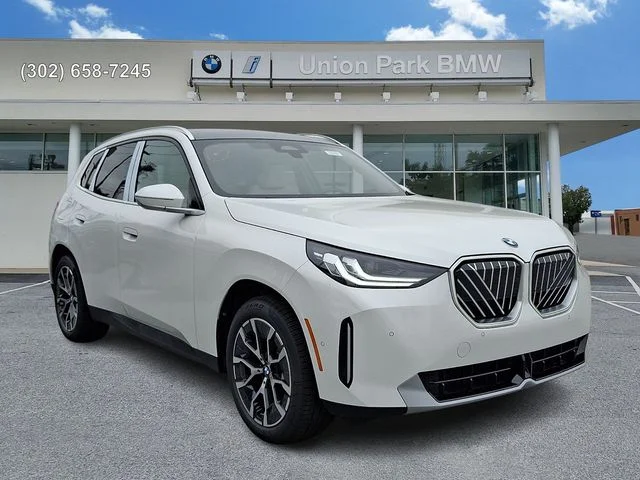 New 2026 Mineral White Metallic BMW 30 xDrive image 3