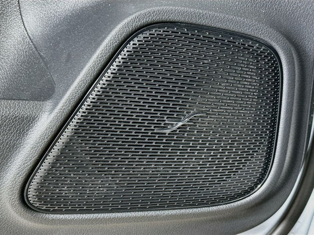 New 2026 Cirrus Silver Metallic Mercedes-Benz GLB 250 image 17