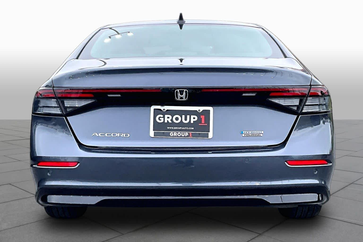 Used 2023 Meteorite Gray Metallic Honda Touring image 5