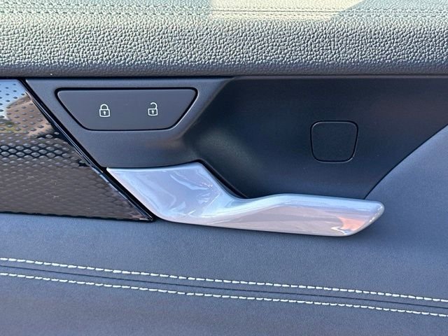 New 2026 Platinum Gray Metallic Volkswagen 2.0T SE image 23