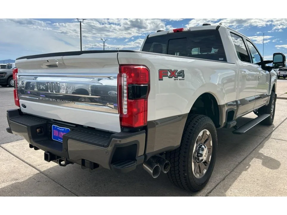 New 2026 Star White Metallic Tri-Coat Ford F-350® King Ranch® image 34