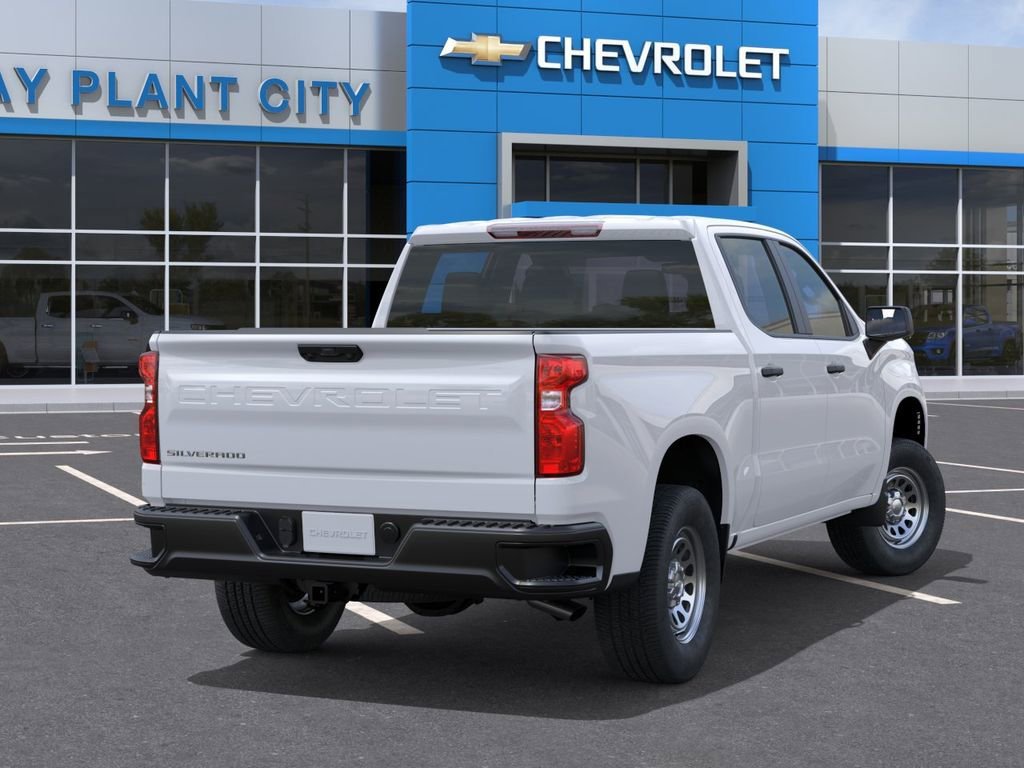 New 2026 Summit White Chevrolet WT image 4