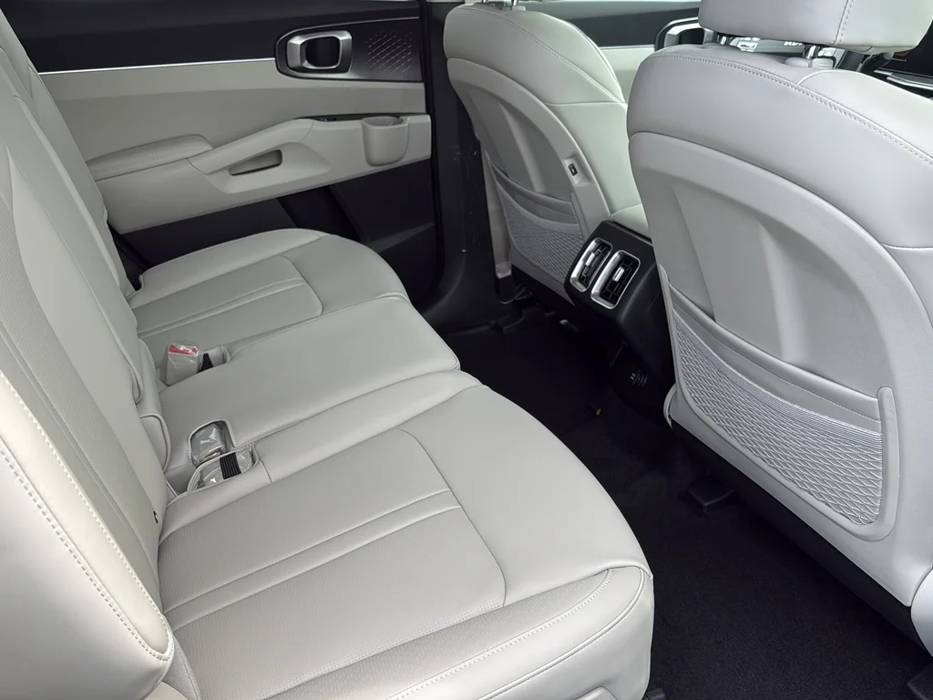 2026 Kia Sorento EX Hybrid - Photo 10