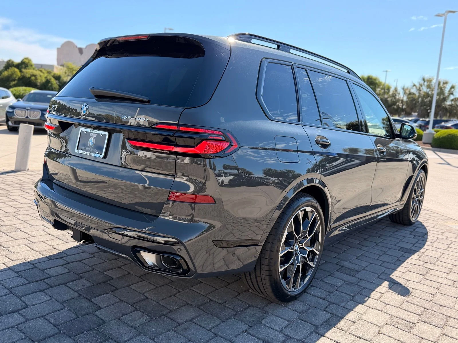 New 2027 Dravit Grey Metallic BMW xDrive40i image 9