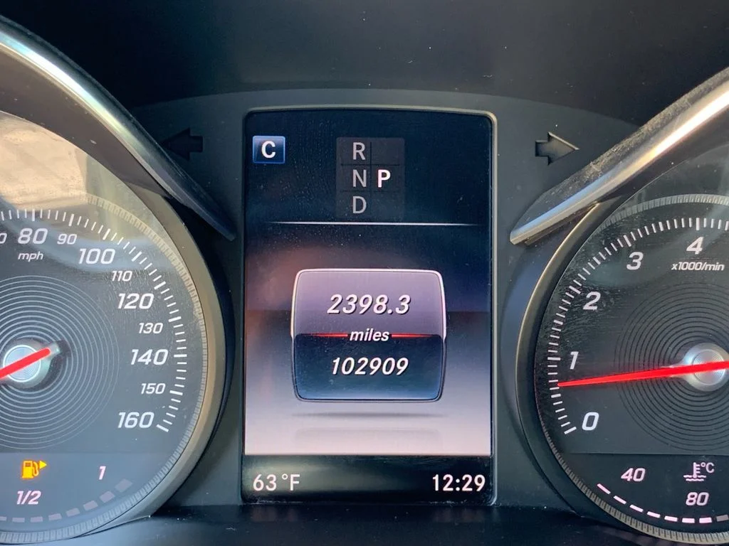 Used 2017 Gray Mercedes-Benz GLC 300 image 32