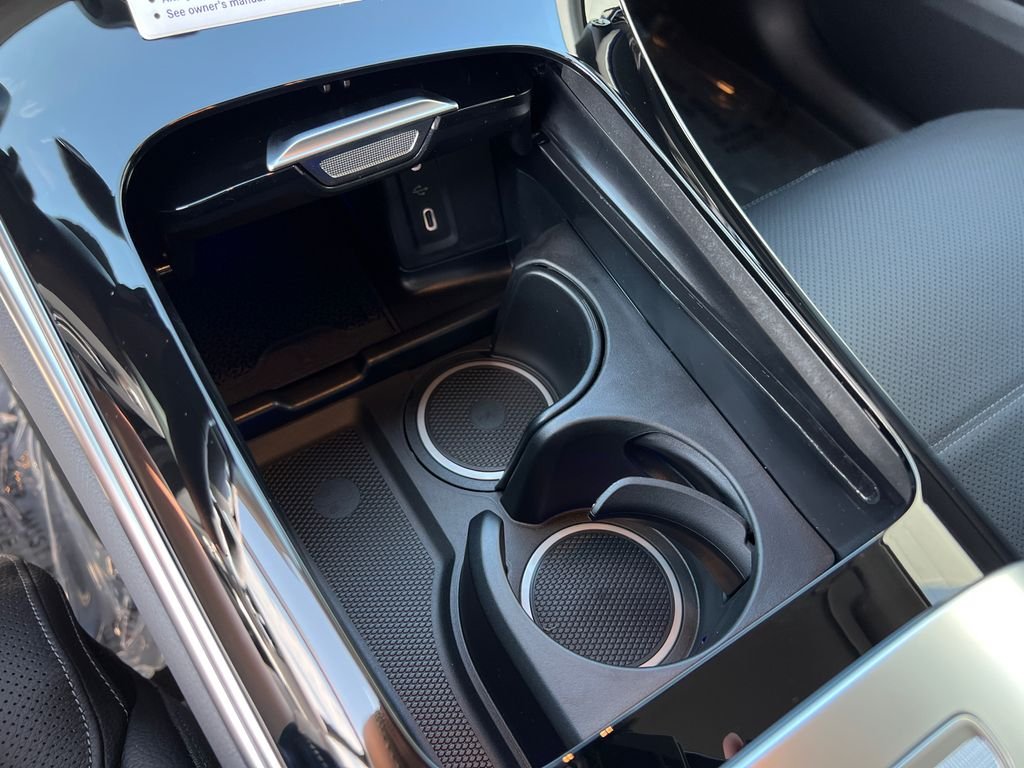 New 2026 Obsidian Black Metallic Mercedes-Benz GLC 300 image 21