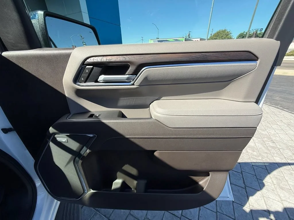 New 2026 Summit White GMC SLT image 18