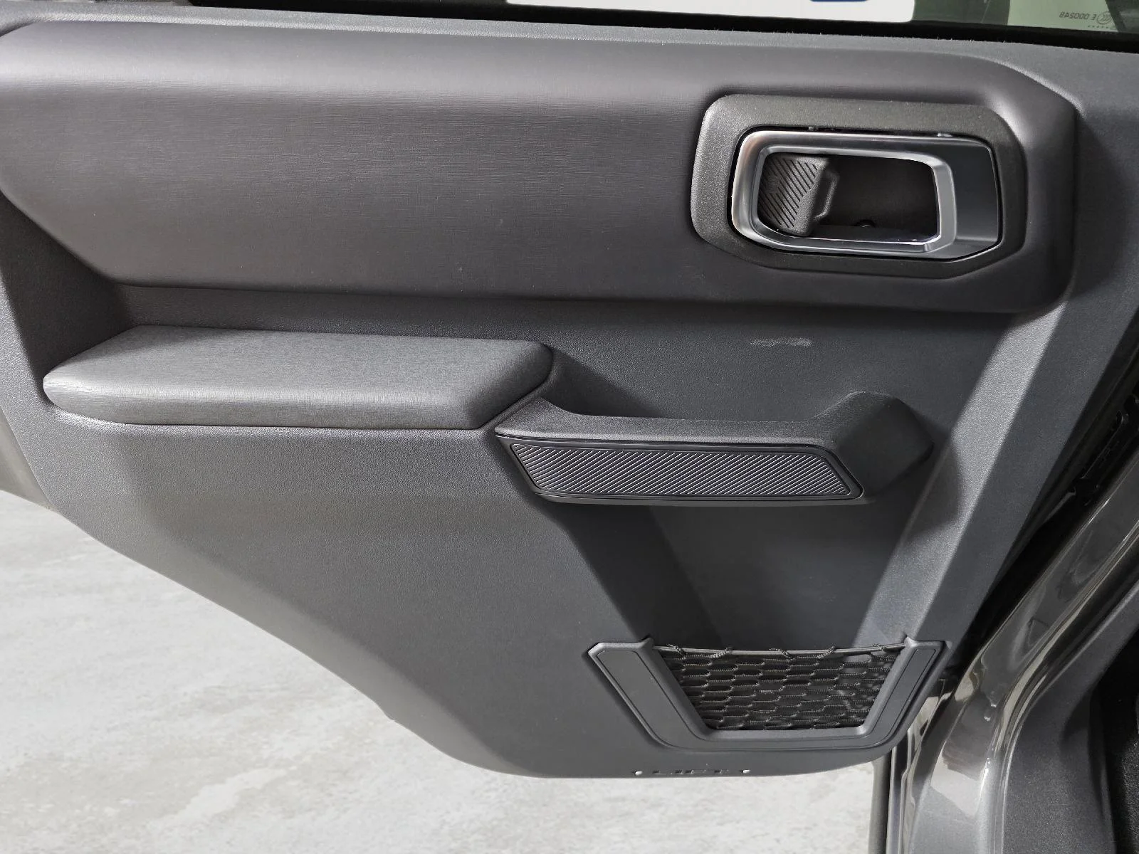 Used 2025 Carbonized Gray Metallic Ford Badlands image 16