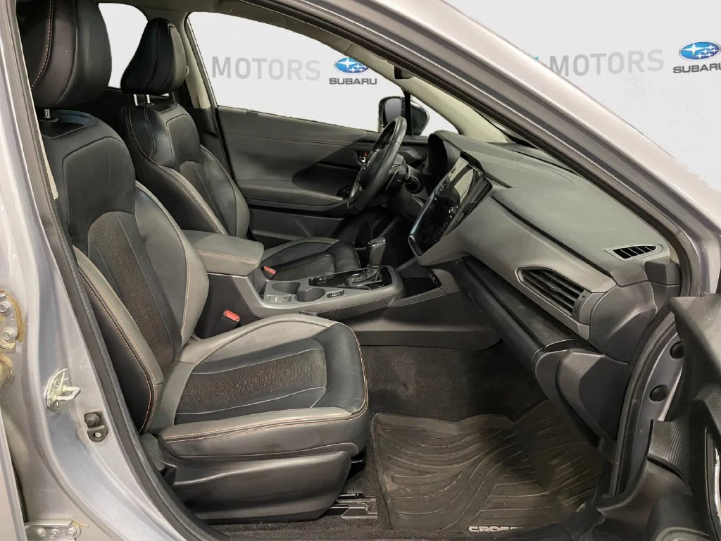 Used 2024 Ice Silver Metallic Subaru Limited image 15