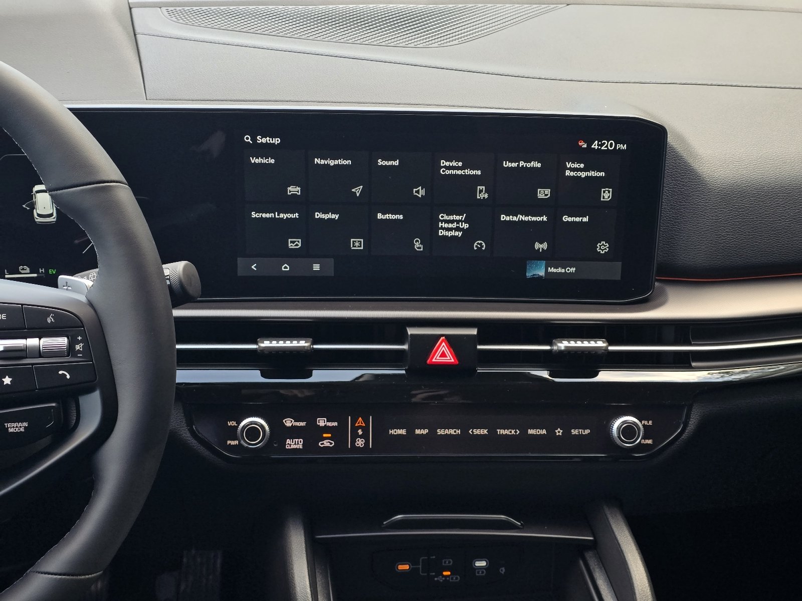 New 2026 Snow White Pearl Kia SX Prestige image 8