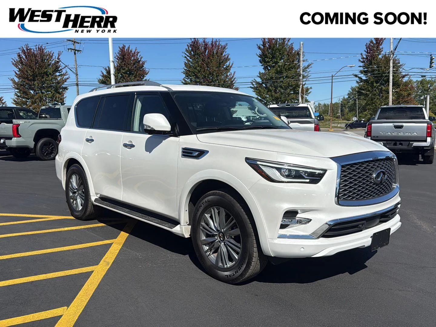 Used 2024 Moonstone White INFINITI LUXE image 1
