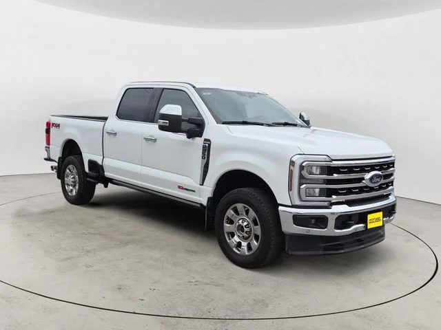Certified Used 2025  Ford King Ranch image 3