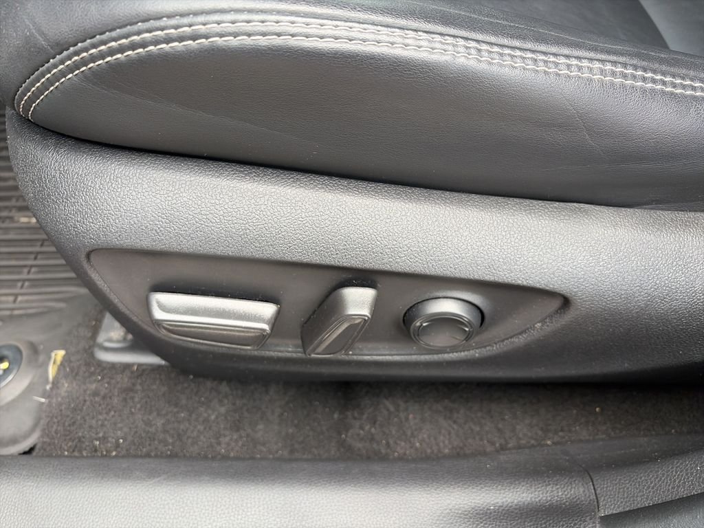 Used 2022 Gray Toyota XLE Premium image 12