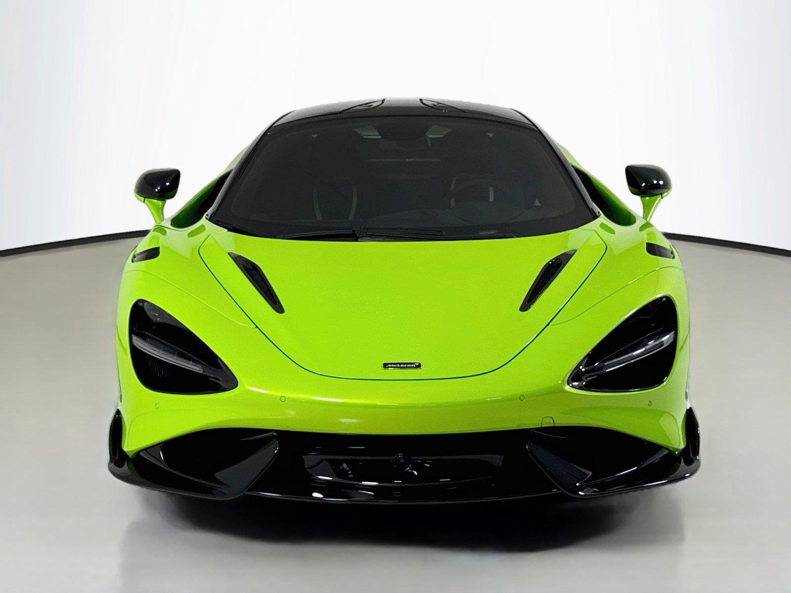 Used 2021 Lime Green McLaren Coupe image 11