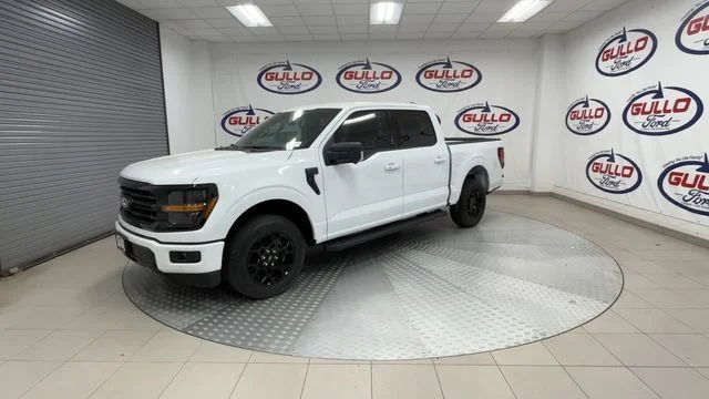 New 2026 Oxford White Ford XLT image 6