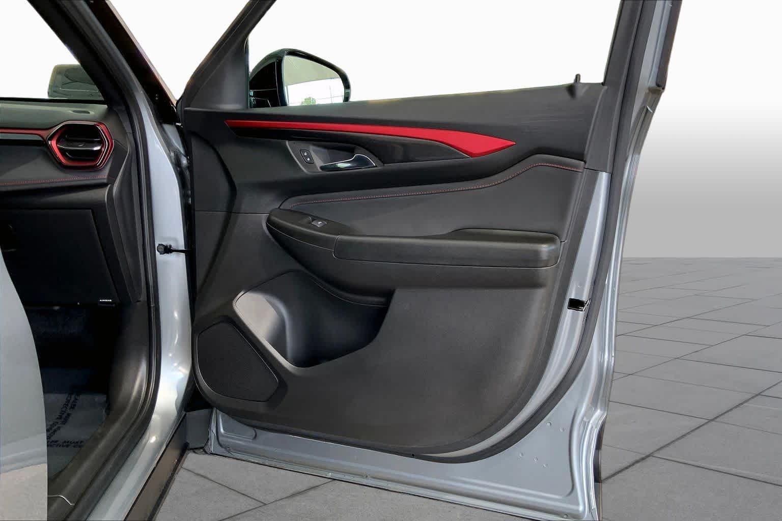 Used 2025 Sterling Gray Metallic Chevrolet RS image 23
