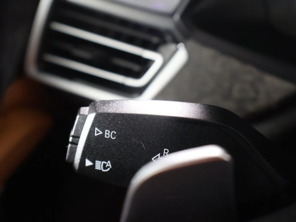 Used 2022 Blue BMW xDrive40i image 40