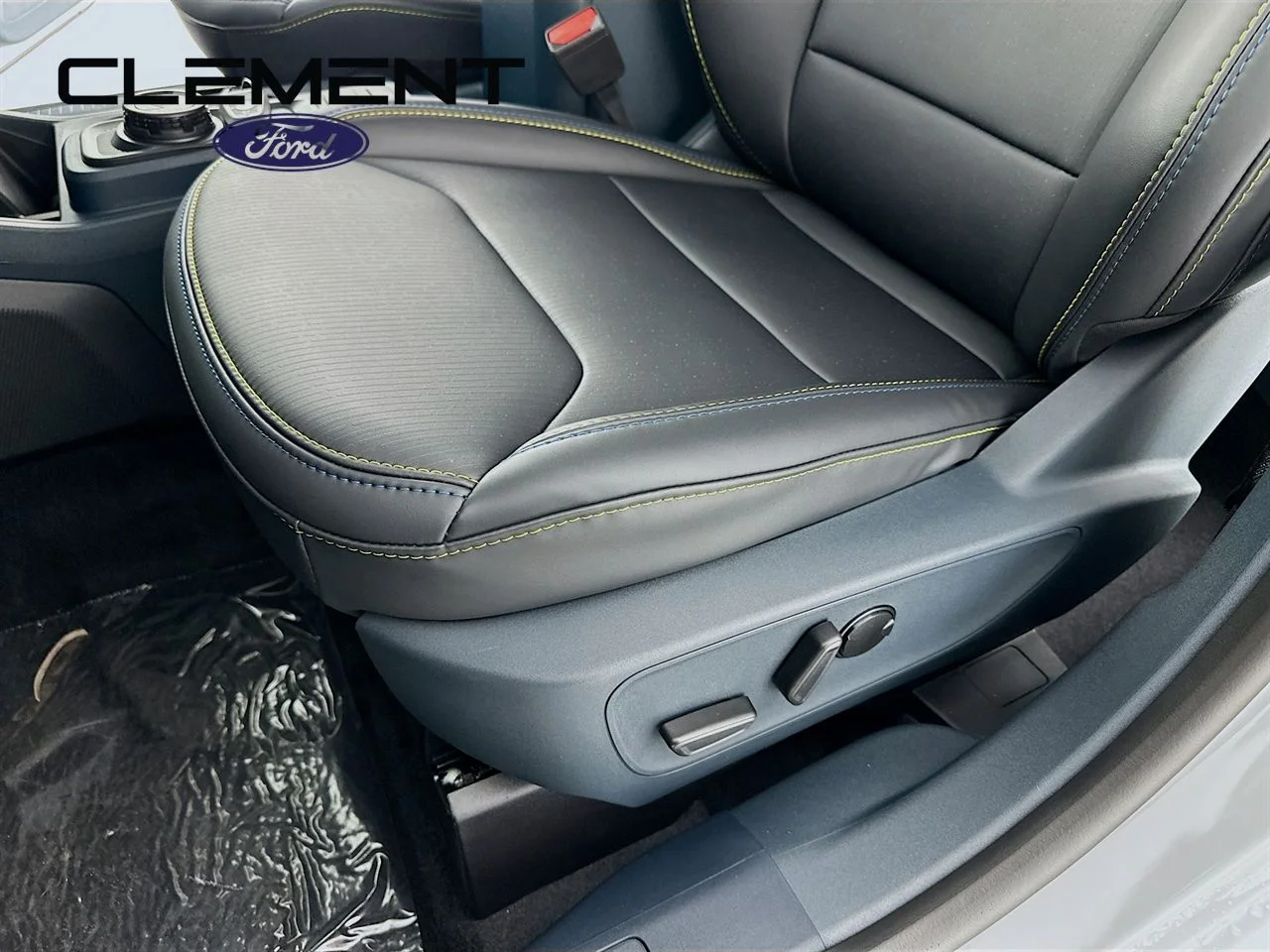 New 2026 Space White Metallic Ford Lobo™ image 56
