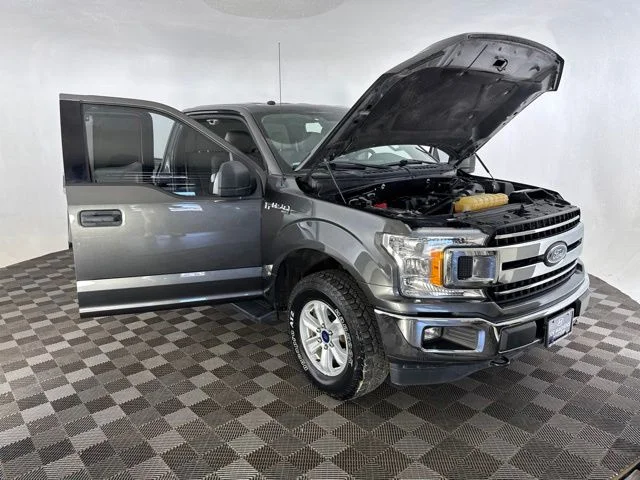 Used 2018 Gray Ford XLT image 15