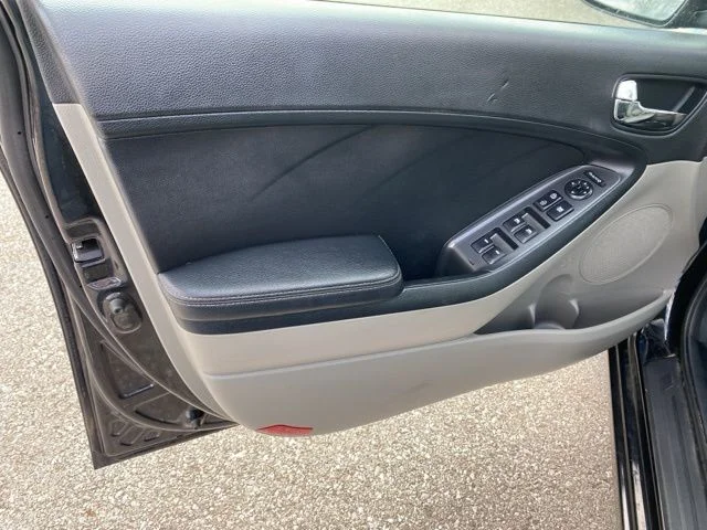 2015 Kia Forte EX - Photo 14