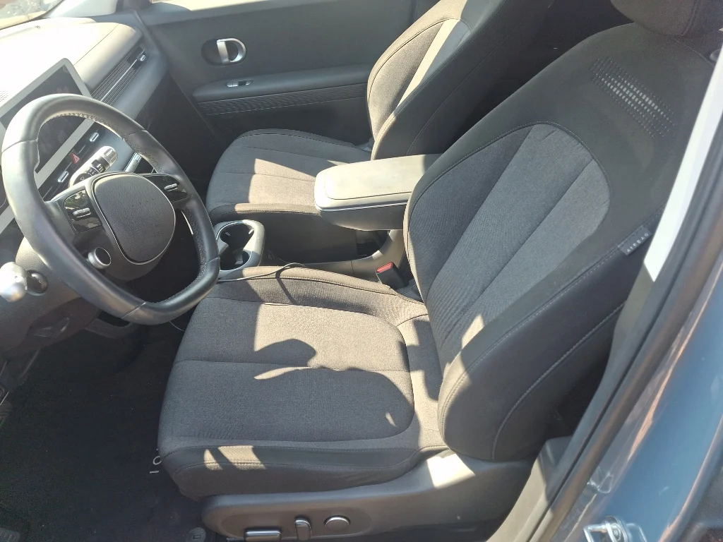 Used 2024 Lucid Blue Hyundai SEL image 4