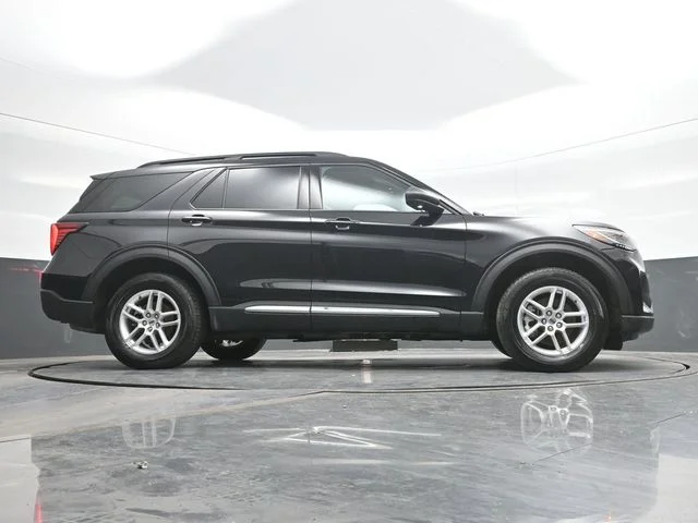 Used 2025 Black Ford Active image 24