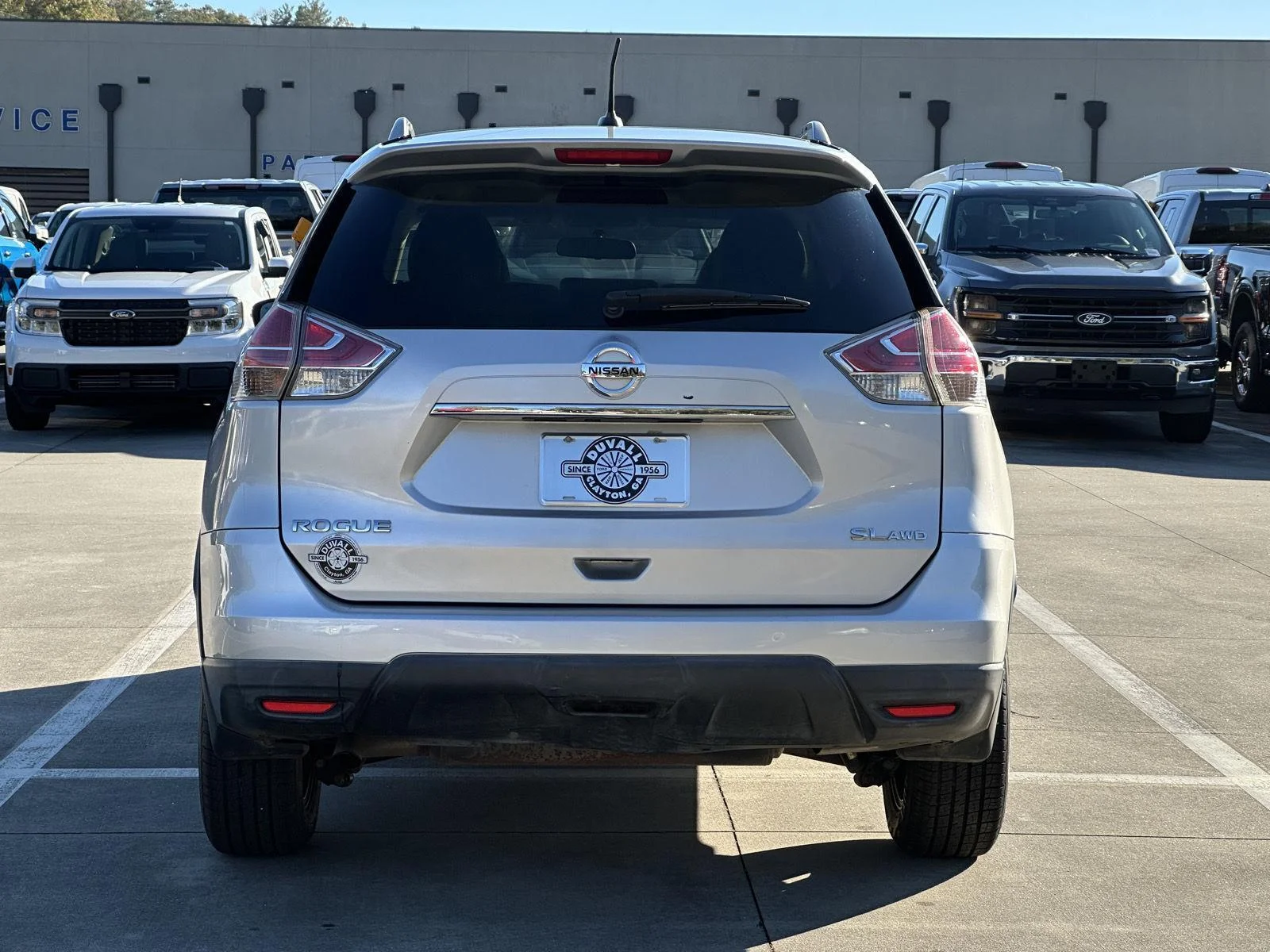 Used 2016 Brilliant Silver Nissan SL image 6