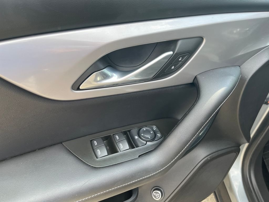 Used 2023 Gray Chevrolet LT image 10
