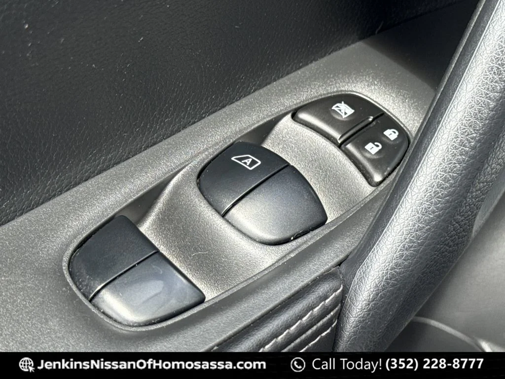 Used 2022 Black Nissan SV image 30