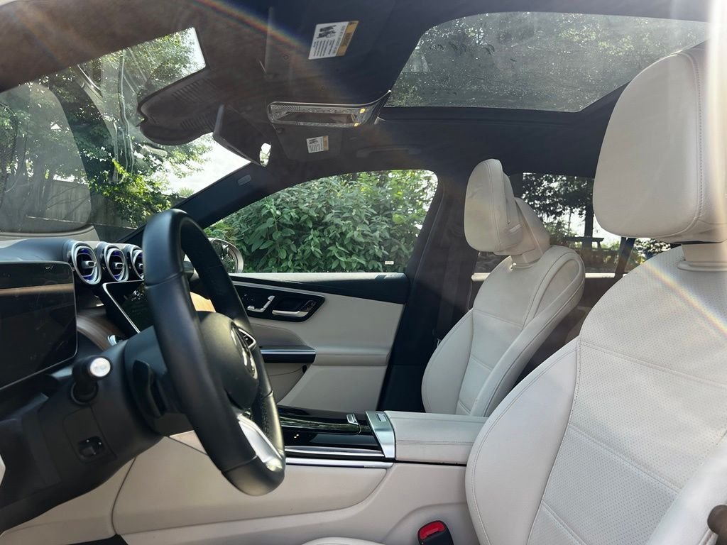 Used 2023 White Mercedes-Benz GLC 300 image 10