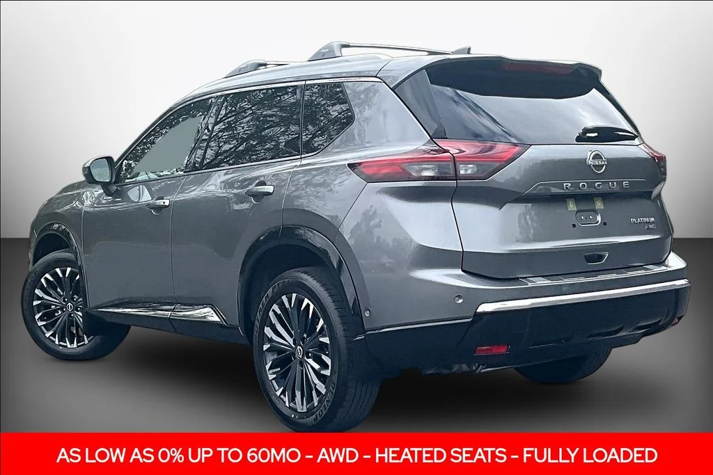2026 Nissan Rogue Platinum - Photo 3
