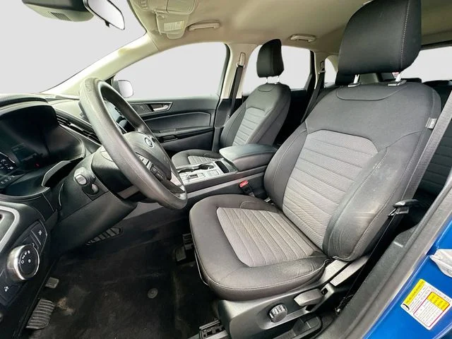 Used 2022 Blue Ford SE image 19