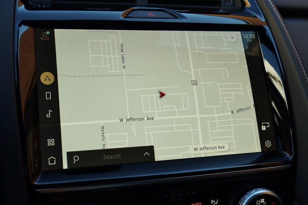 2024 JAGUAR E-PACE - Image 26