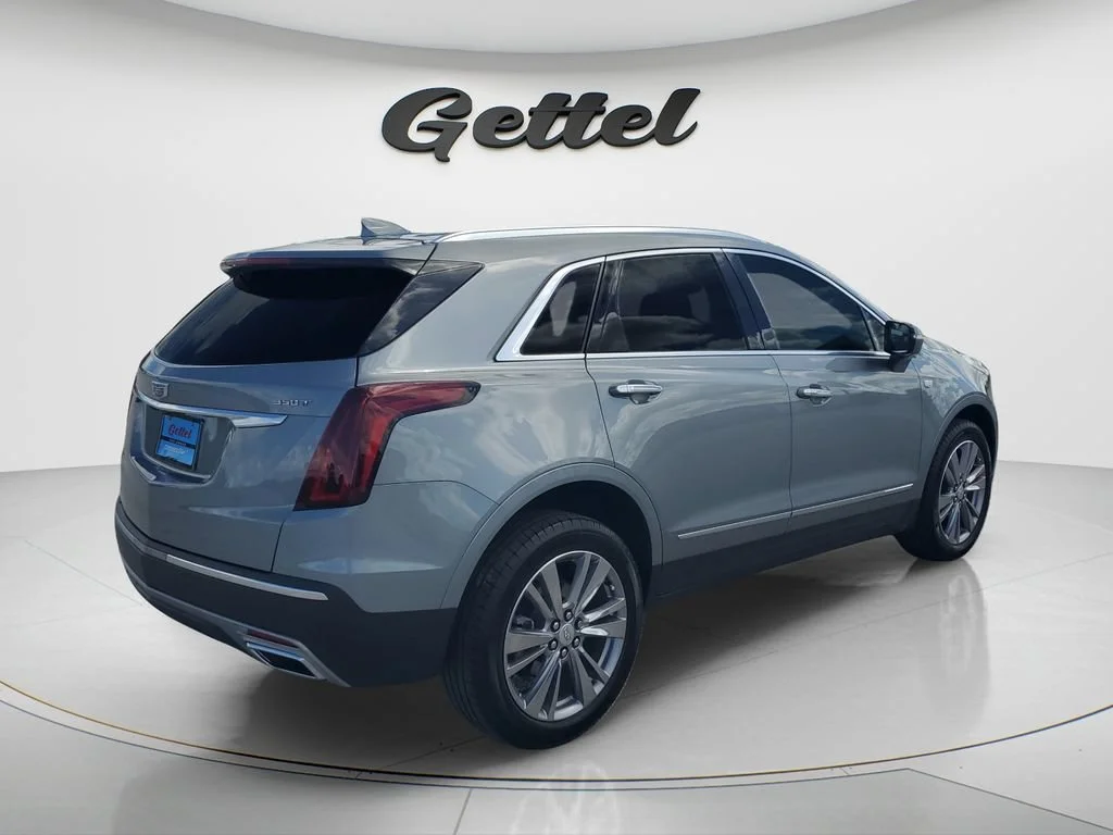 Used 2023 ARGENT SILVER METALLIC Cadillac FWD Premium Luxury image 5