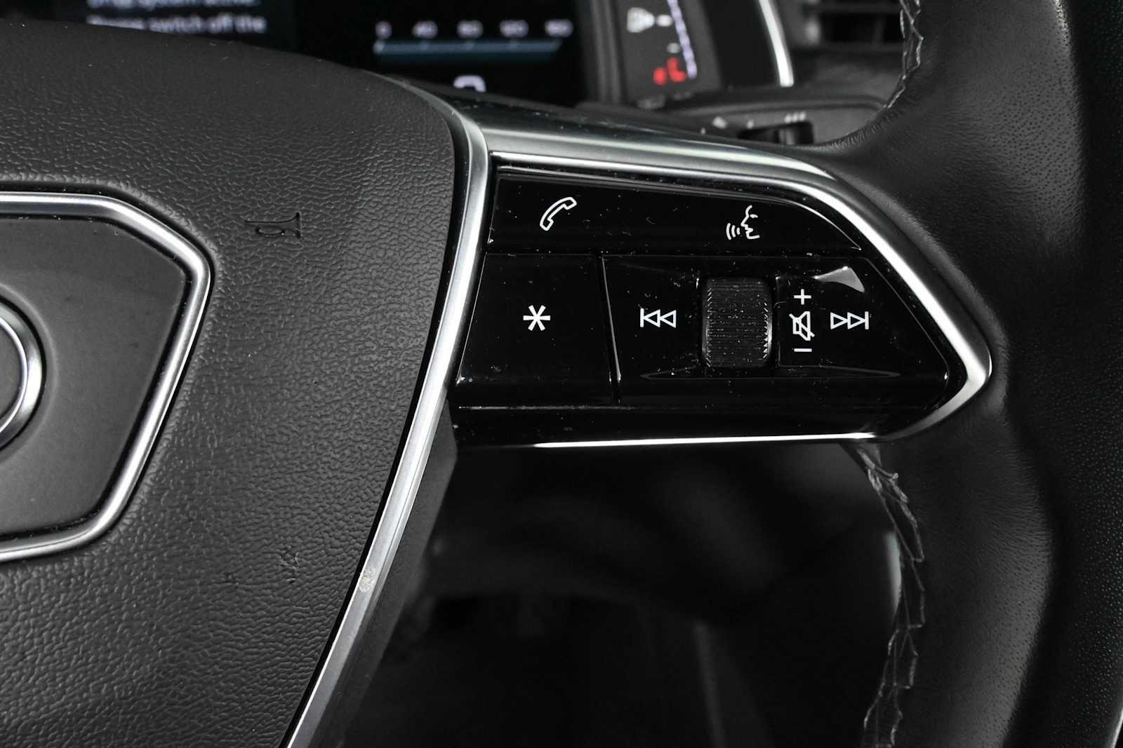 Used 2024  AUDI  image 23