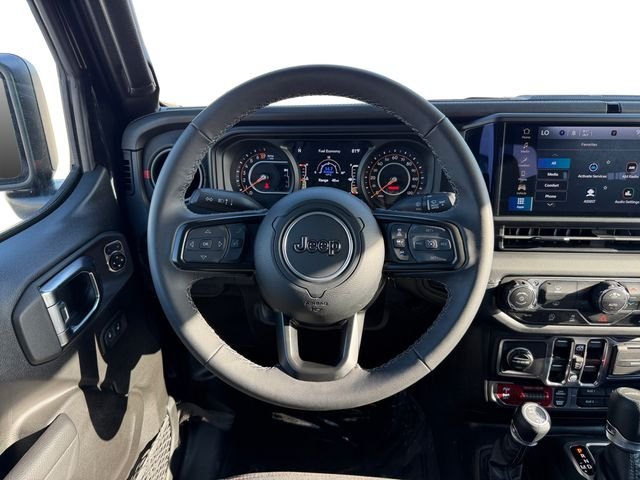 Used 2025 Black Jeep Rubicon image 13