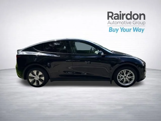 Used 2023 Black Metallic Tesla Long Range image 7
